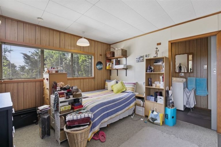 Photo of property in 19 Zion Road, Birkenhead, Auckland, 0626