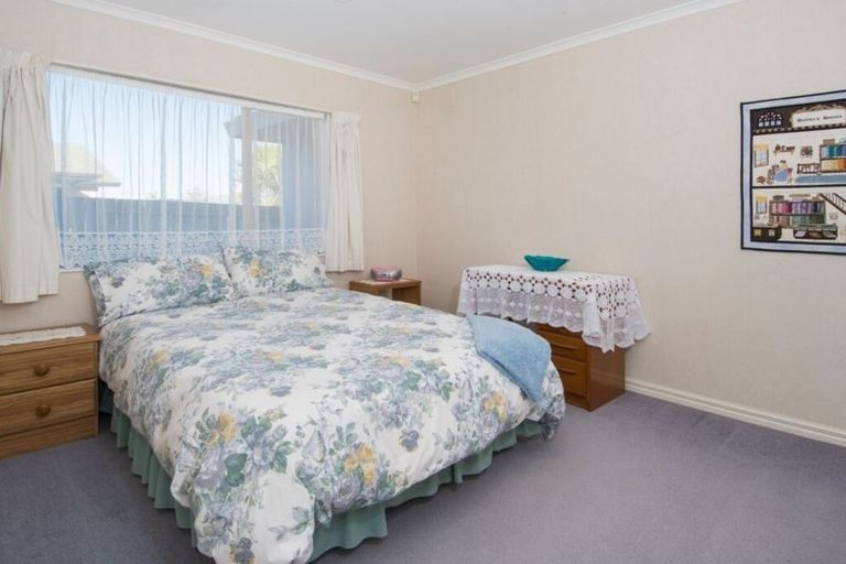 Photo of property in 6 Poinsettia Place, Mount Maunganui, 3116