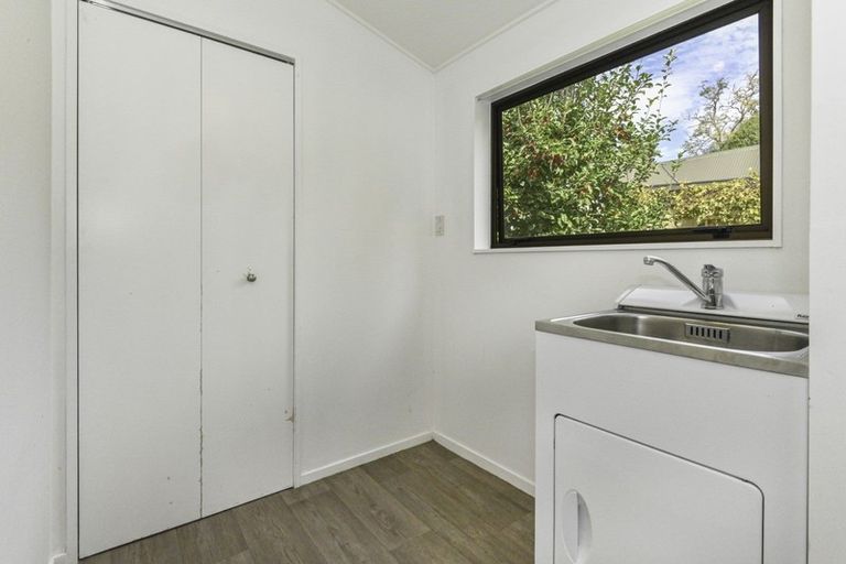 Photo of property in 9 Toop Street, Havelock North, 4130