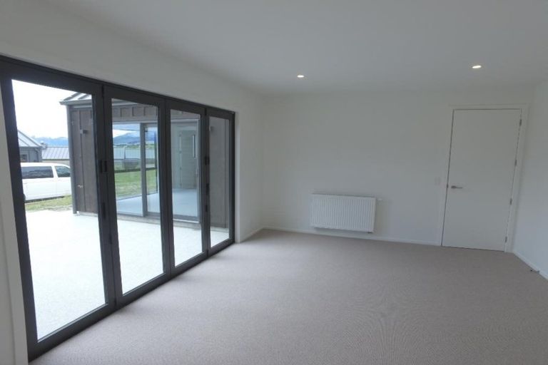 Photo of property in 4 Polperro Court, Jacks Point, Queenstown, 9371