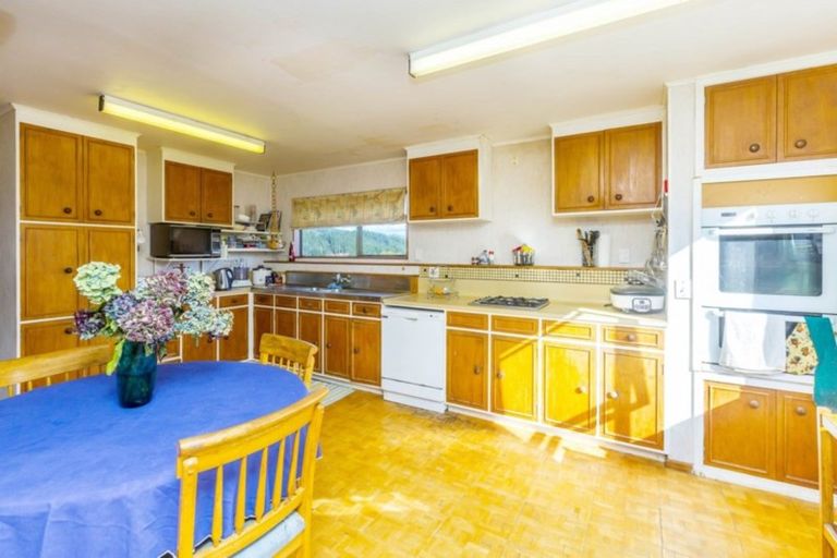 Photo of property in 109 Norana Road, Timberlea, Upper Hutt, 5018