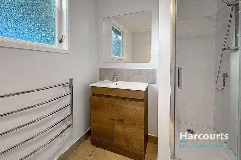 Photo of property in 50 Rehia Road, Massey, Auckland, 0614