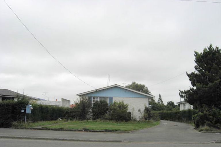 Photo of property in 60 Mcmurdo Street, Tinwald, Ashburton, 7700
