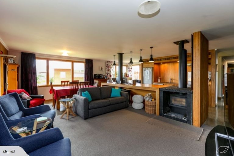 Photo of property in 25 Manu Crescent, Upper Vogeltown, New Plymouth, 4310