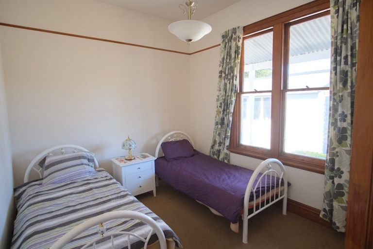 Photo of property in 133 Somerfield Street, Somerfield, Christchurch, 8024