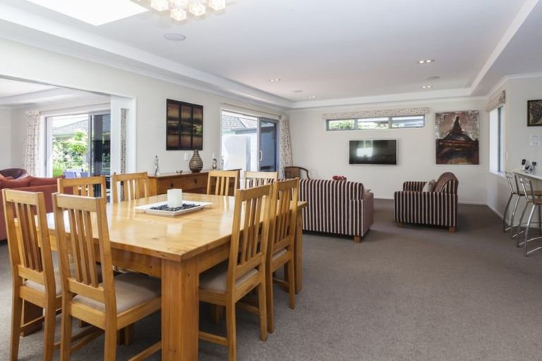 Photo of property in 43 Marble Wood Drive, Papanui, Christchurch, 8053