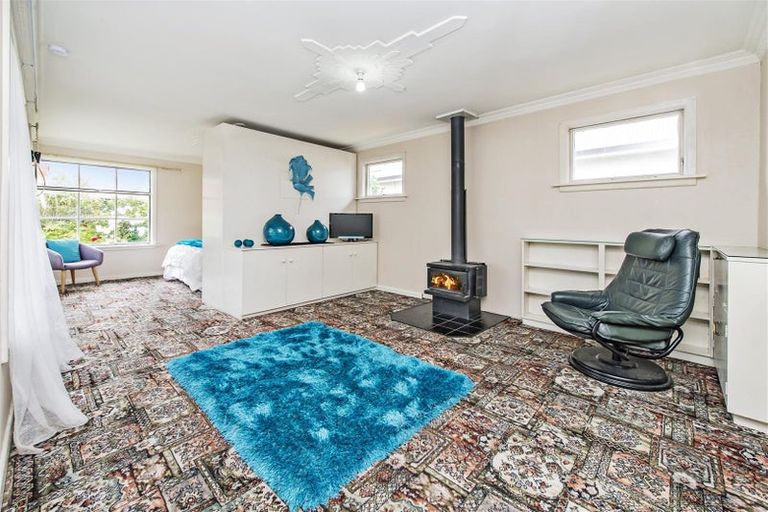 Photo of property in 16 Bradshaw Terrace, Riccarton, Christchurch, 8011