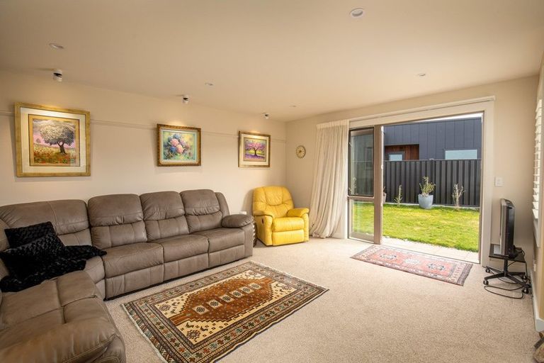 Photo of property in 14 Willoughby Place, Clyde, 9330