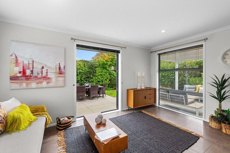 Photo of property in 9 Maple Lane, Huapai, Kumeu, 0810