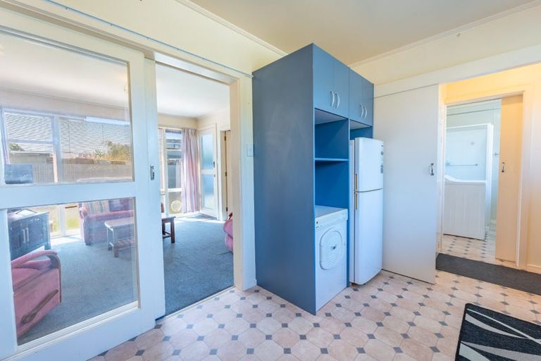 Photo of property in 1-11/94 Avenue Road, West End, Timaru, 7910