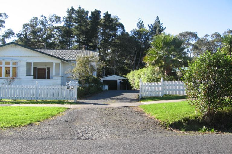 Photo of property in 14 Beachlands Road, Beachlands, Auckland, 2018