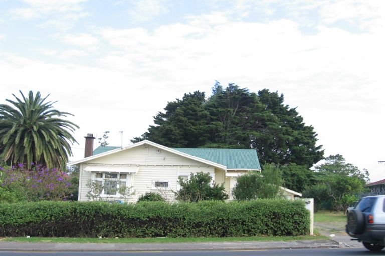 Photo of property in 111 Mangere Road, Otahuhu, Auckland, 1062
