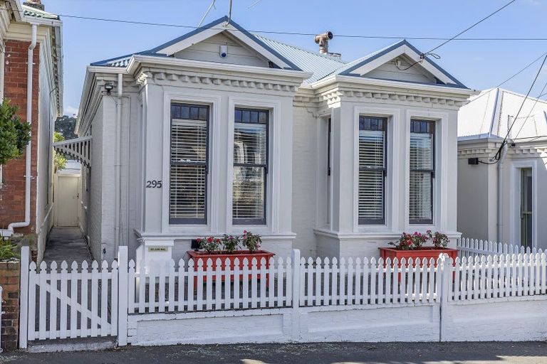 Photo of property in 295 Rintoul Street, Berhampore, Wellington, 6023