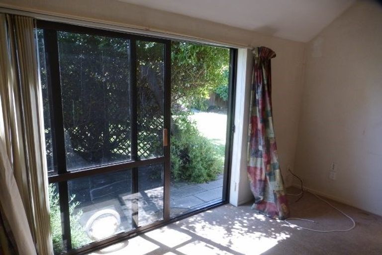 Photo of property in 76b Maidstone Road, Ilam, Christchurch, 8041