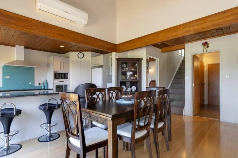 Photo of property in 52 Links View Drive, Omokoroa, 3114