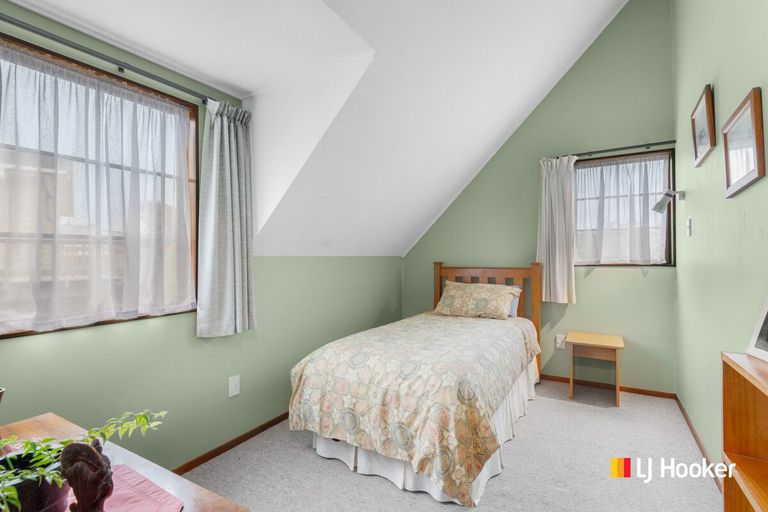 Photo of property in 16 Walton Park Avenue, Fairfield, Dunedin, 9018