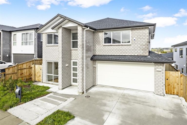 Photo of property in 37 Tinaku Road, Flat Bush, Auckland, 2019