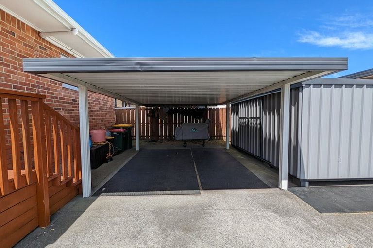 Photo of property in 16 Maxwell Avenue, Papatoetoe, Auckland, 2025