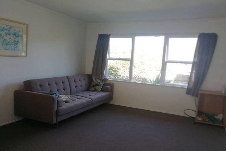 Photo of property in 2/12 Meadway, Sunnyhills, Auckland, 2010