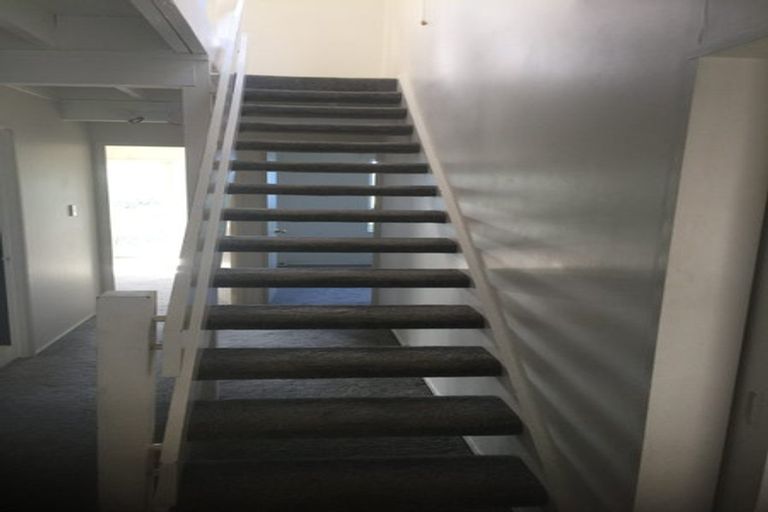 Photo of property in 99 Kaikoura Street, Maupuia, Wellington, 6022