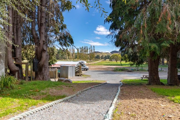 Photo of property in 224 Katherine Mansfield Drive, Whitemans Valley, Upper Hutt, 5371