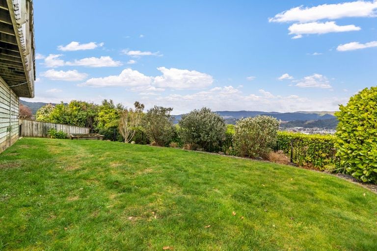 Photo of property in 13a Riverstone Drive, Riverstone Terraces, Upper Hutt, 5018