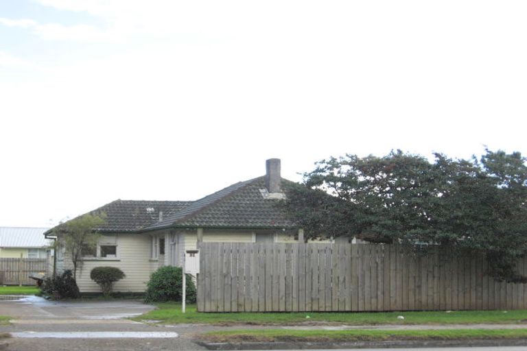 Photo of property in 18 Springs Road, Otara, Auckland, 2013