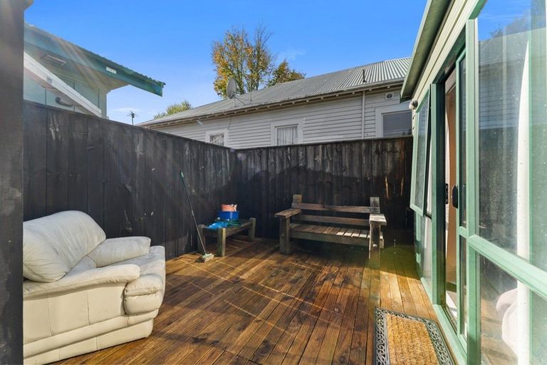 Photo of property in 10 Coopers Road, Dallington, Christchurch, 8061