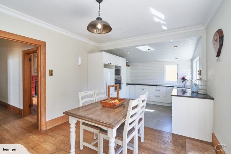 Photo of property in 11 Hereford Street, West End, Palmerston North, 4410