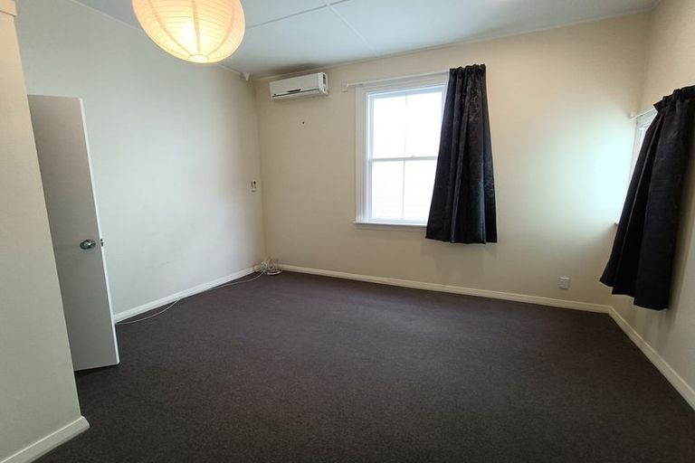 Photo of property in 17 Roy Street, Newtown, Wellington, 6021
