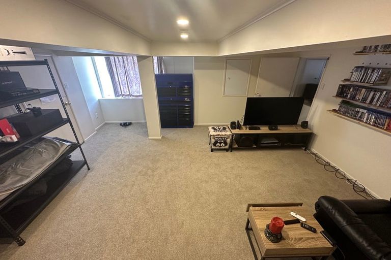 Photo of property in 20 Portadown Avenue, Pakuranga Heights, Auckland, 2010