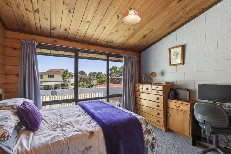 Photo of property in 14a Ambury Place, Merrilands, New Plymouth, 4312