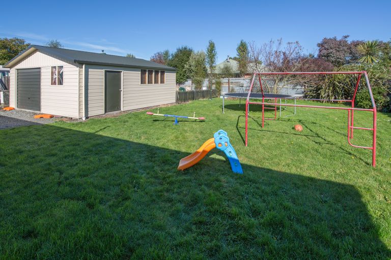 Photo of property in 21 Cridland Street West, Kaiapoi, 7630