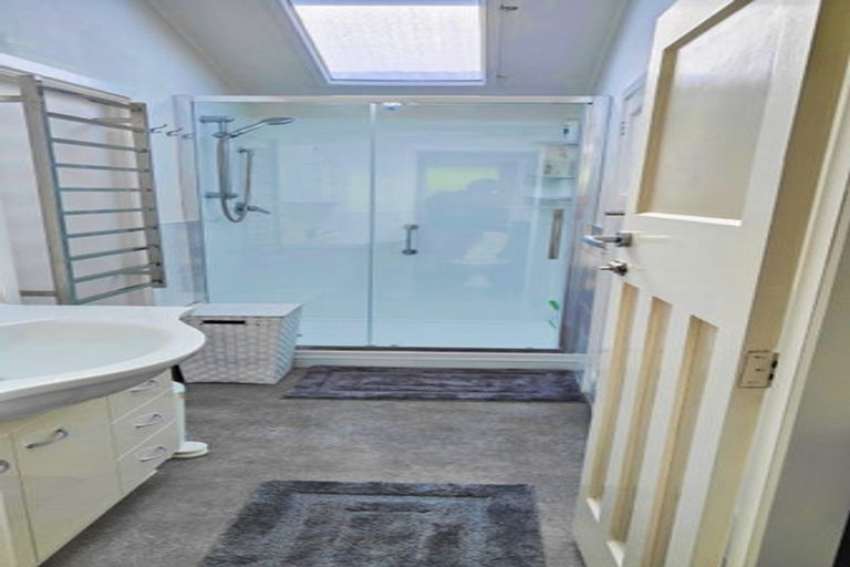 Photo of property in 24 Bracken Street, Petone, Lower Hutt, 5012