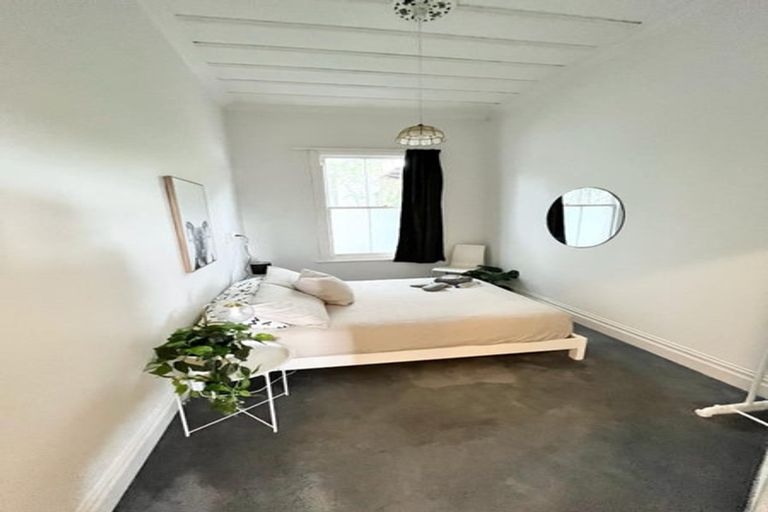 Photo of property in 2/24 West End Road, Herne Bay, Auckland, 1022