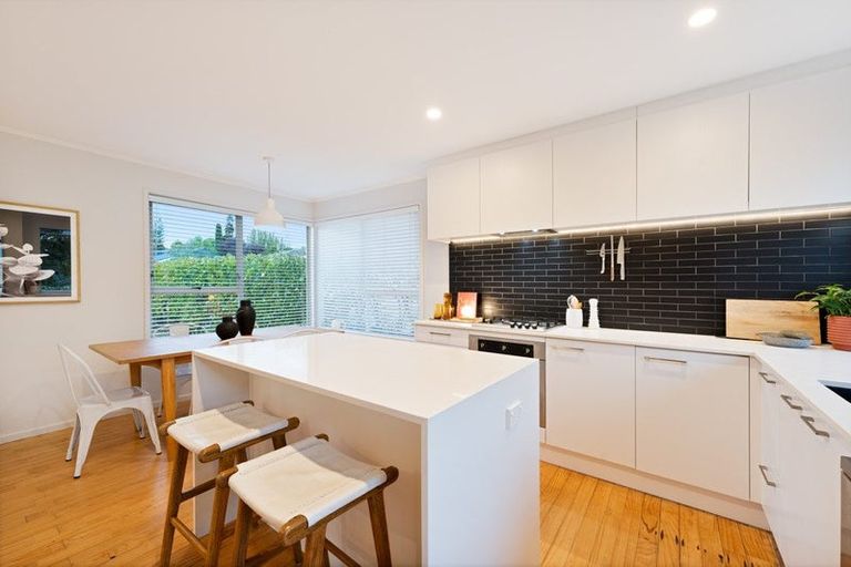 Photo of property in 26a Finlow Drive, Te Atatu South, Auckland, 0610