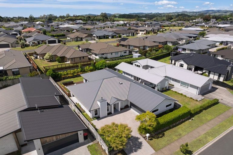Photo of property in 19 Puhirake Crescent, Pyes Pa, Tauranga, 3112