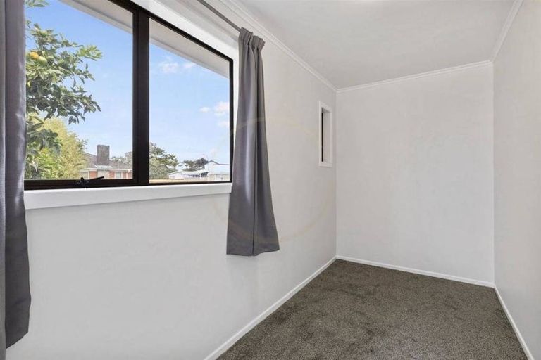 Photo of property in 14 Clayton Road, Manurewa, Auckland, 2102