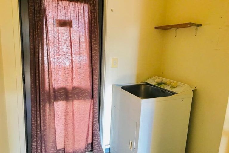 Photo of property in 2/29 Aeronautic Road, Takanini, 2112