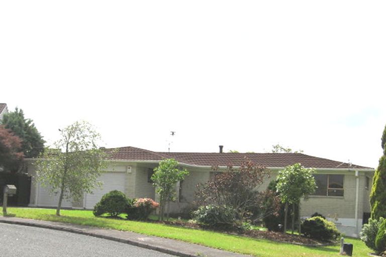 Photo of property in 6 Tatyana Place, Massey, Auckland, 0614