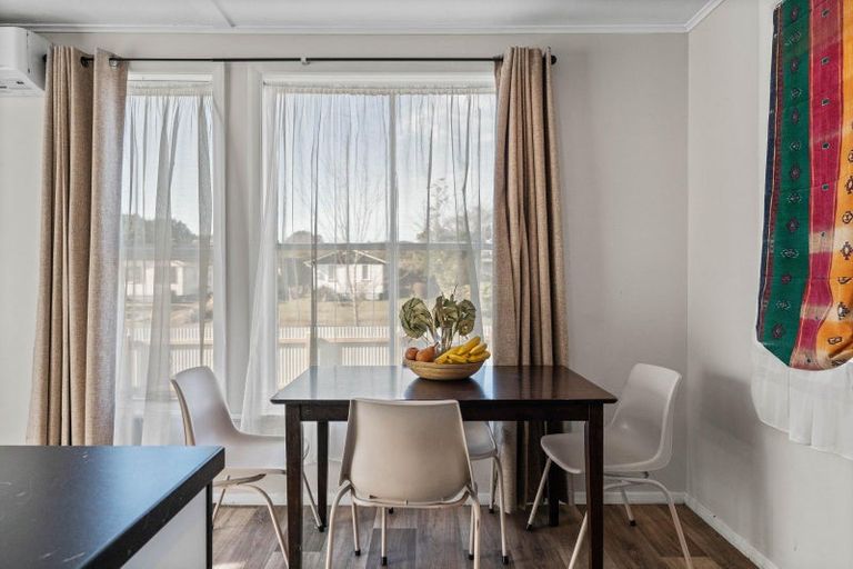 Photo of property in 218 Te Rangitautahanga Road, Turangi, 3334