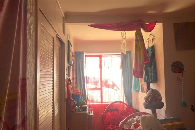 Photo of property in 14 Greenhill Crescent, Pakuranga, Auckland, 2010