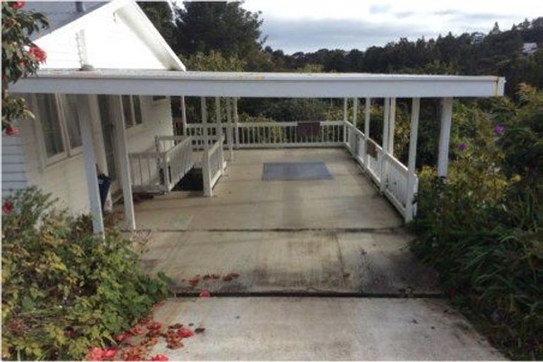 Photo of property in 29 Island Bay Road, Beach Haven, Auckland, 0626