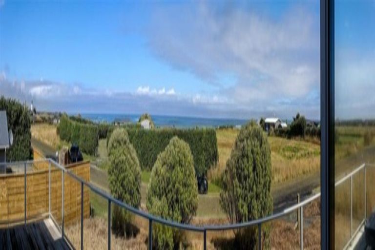 Photo of property in 50 Anglers Avenue, Warea, New Plymouth, 4381