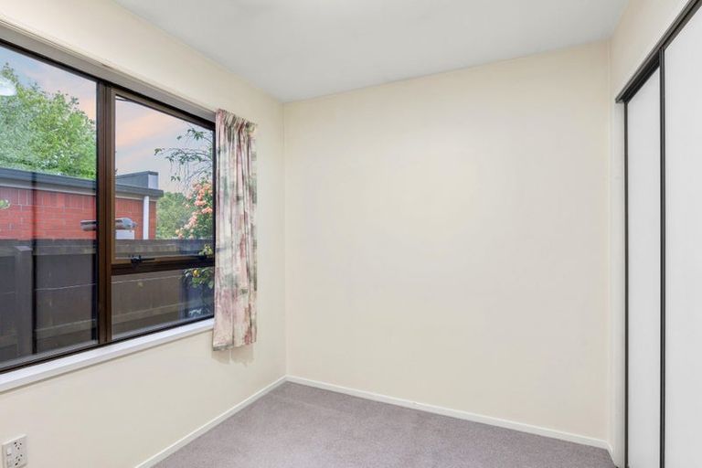 Photo of property in 21 Rubens Place, Burnside, Christchurch, 8053