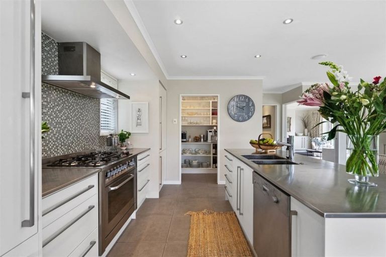 Photo of property in 30 Hawthorne Street, Strowan, Christchurch, 8052