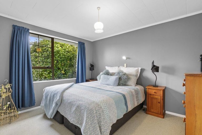 Photo of property in 1 Harvard Grove, Totara Park, Upper Hutt, 5018