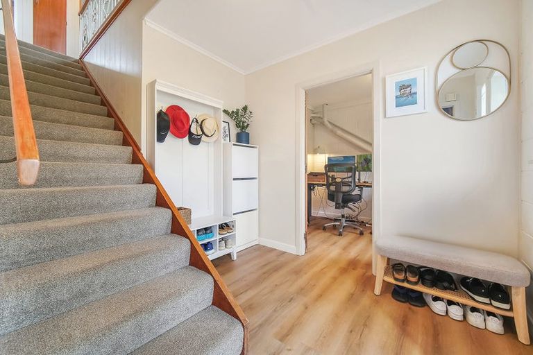 Photo of property in 3/12 Belle Vue Avenue, Northcote Point, Auckland, 0627