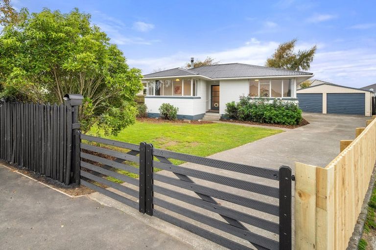 Photo of property in 12 Keri Place, Hei Hei, Christchurch, 8042