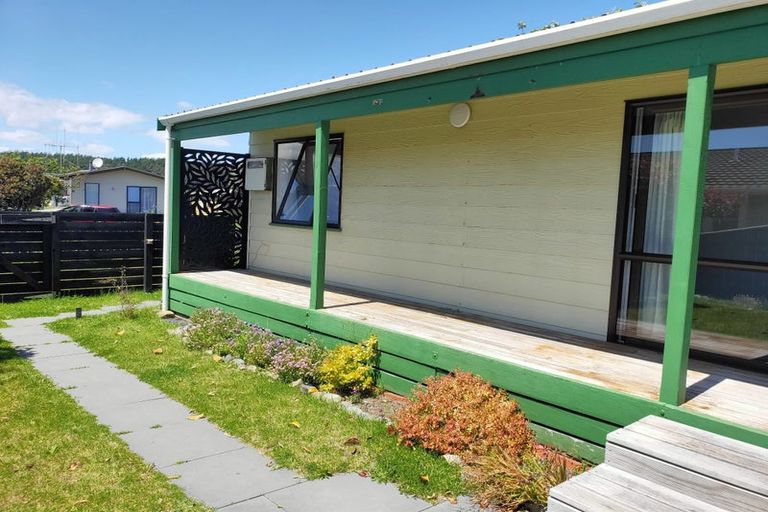 Photo of property in 83 Norfolk Crescent, Otaki Beach, Otaki, 5512